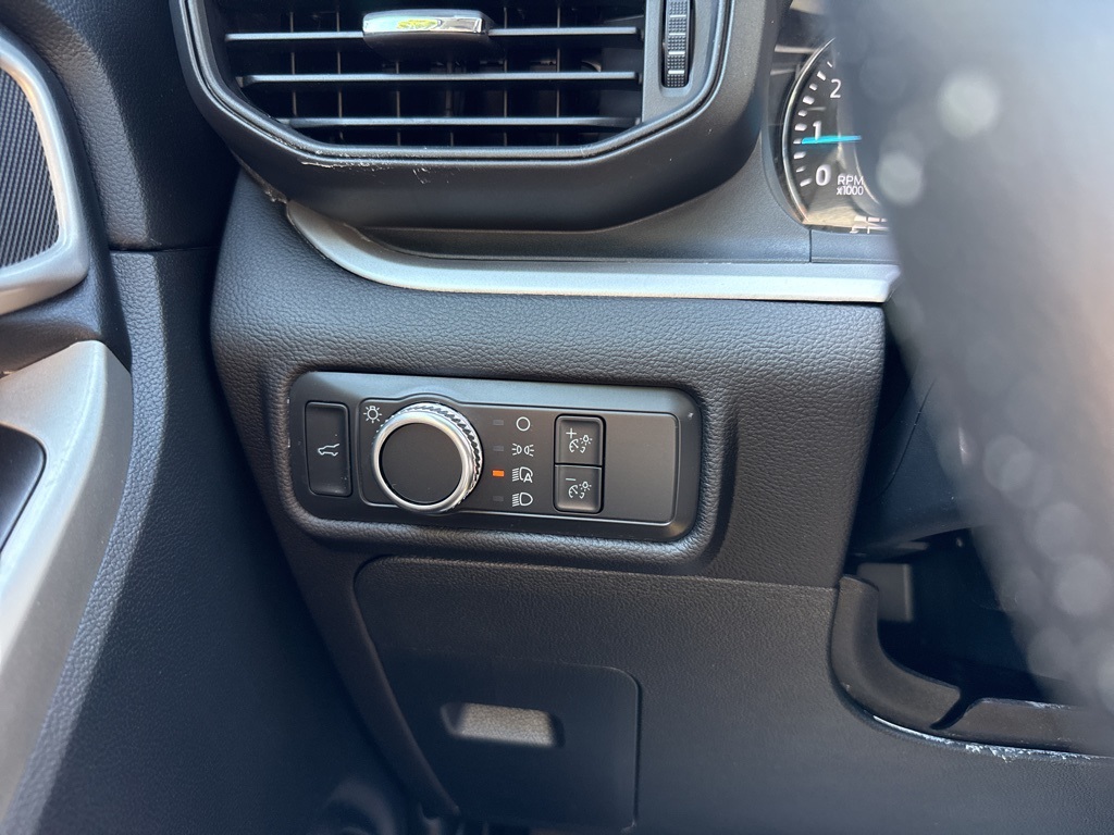 2022 Ford Explorer XLT photo 11