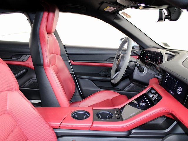 2021 Porsche Taycan 4S photo 26