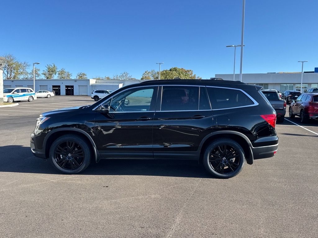 2022 Honda Pilot SE photo 2