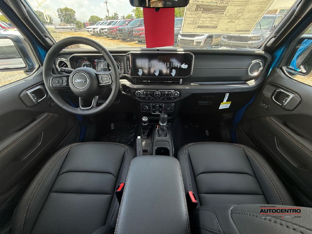 2025 Jeep Gladiator Sport photo 4