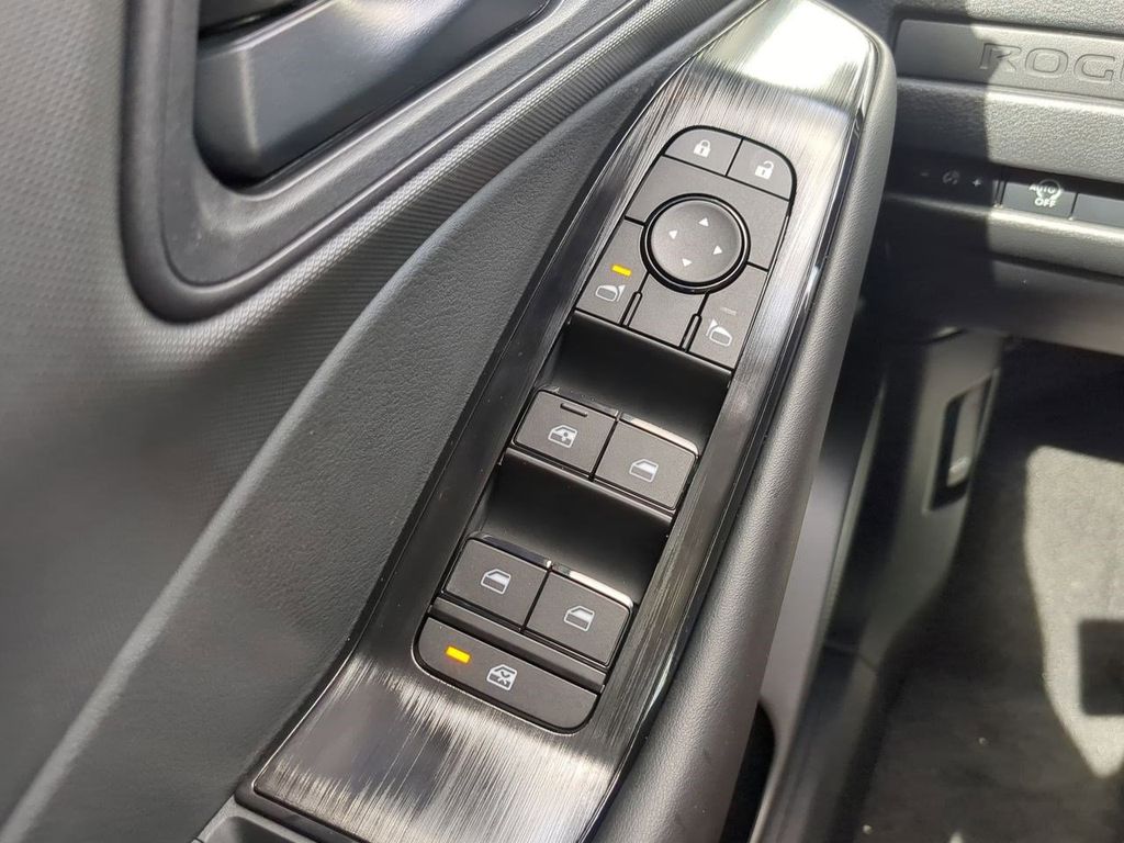 2026 Nissan Rogue S photo 20