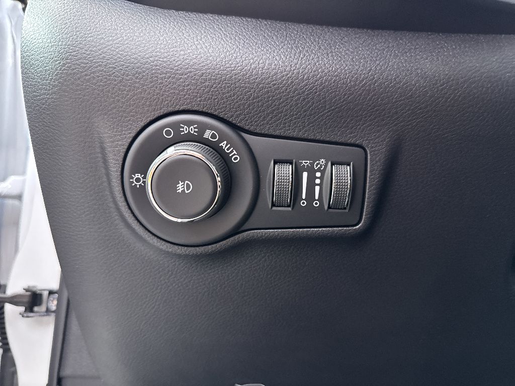 2025 Jeep Compass Limited photo 31