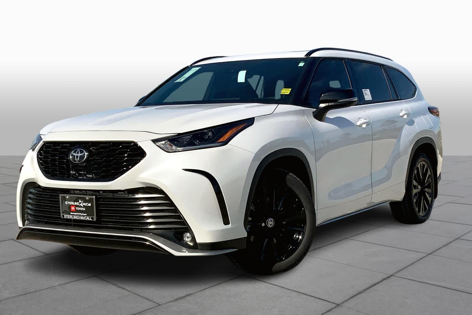 New 2024 Toyota Highlander XSE in Houston #29411 | Sterling McCall Toyota