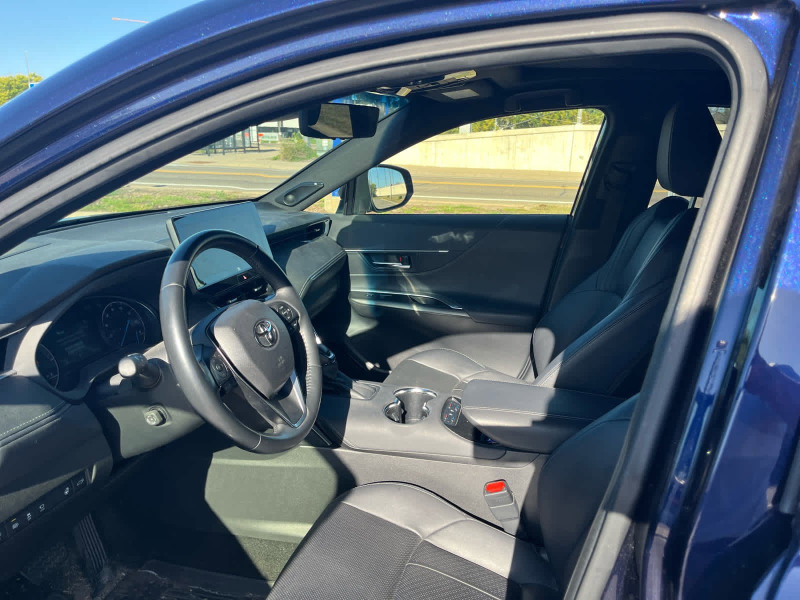 2021 Toyota Venza Limited photo 9