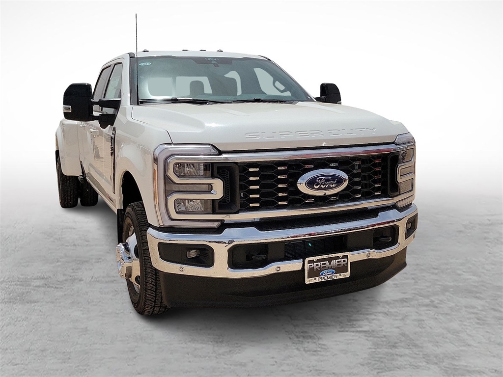 2025 Ford F-350 XL photo 2
