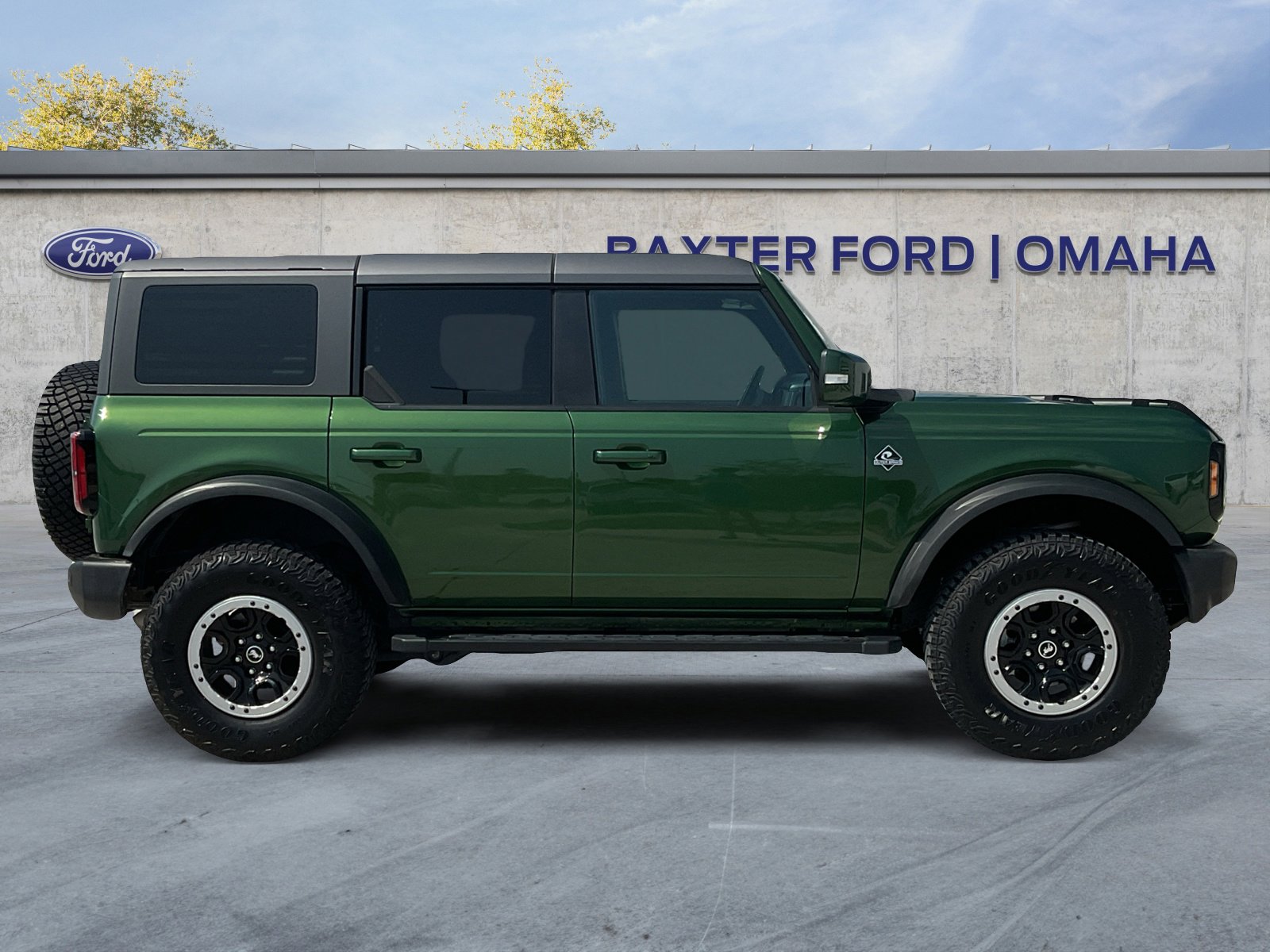2023 Ford Bronco Outer Banks photo 13
