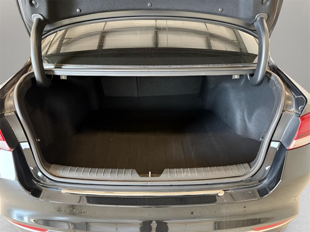 2018 Kia Optima LX photo 13