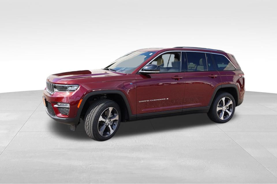 2023 Jeep Cherokee 4xe photo 9