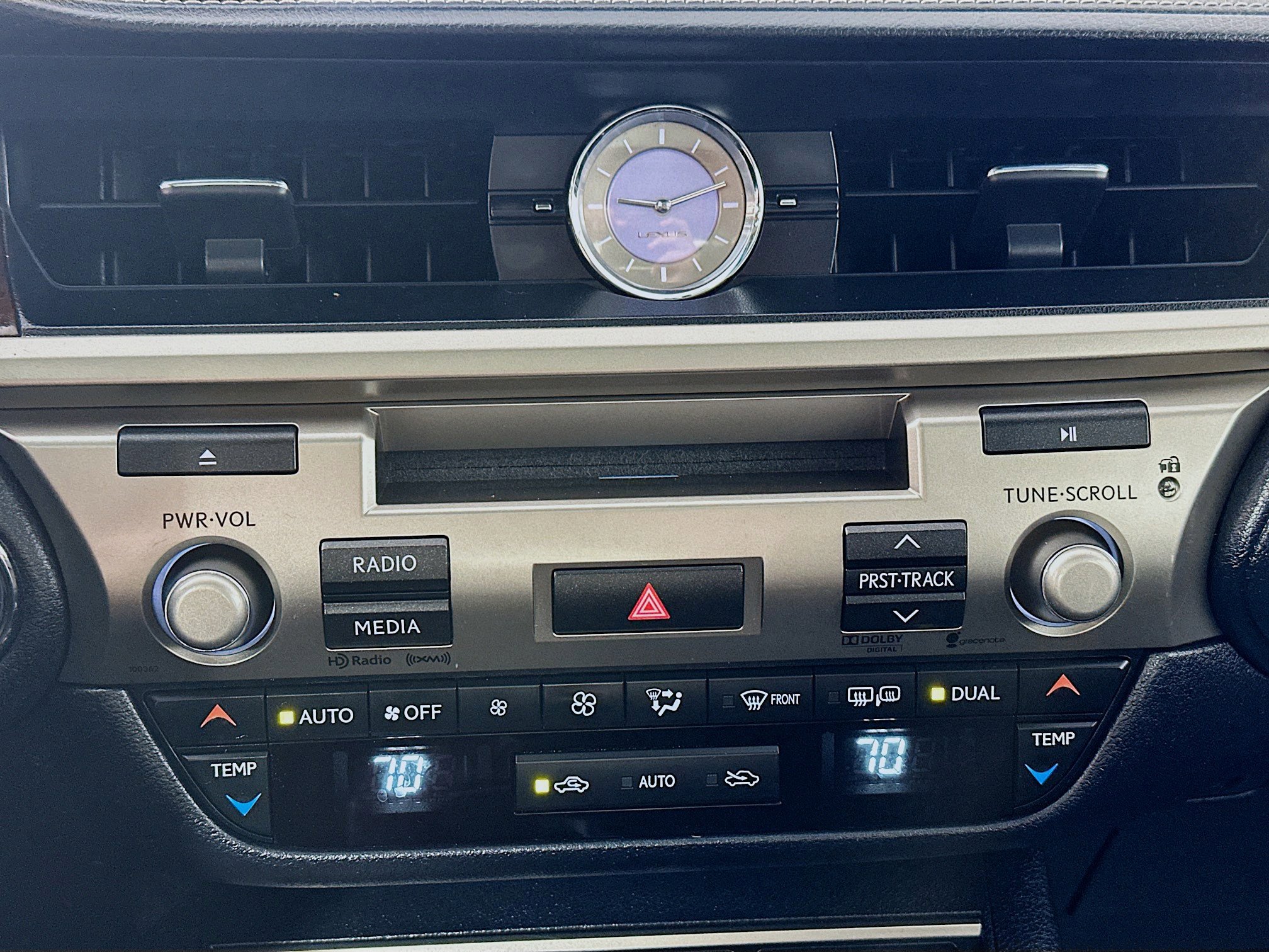 2014 Lexus ES 350 photo 14