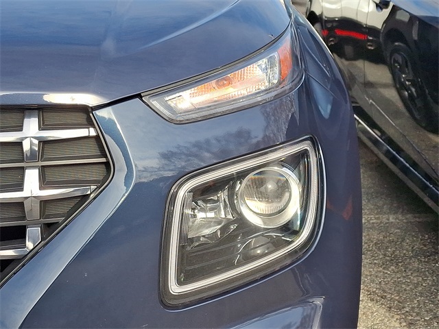 2023 Hyundai Venue Limited photo 4