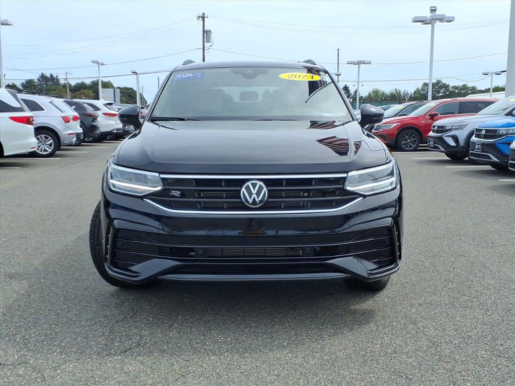 2024 Volkswagen Tiguan SE R-Line Black photo 2