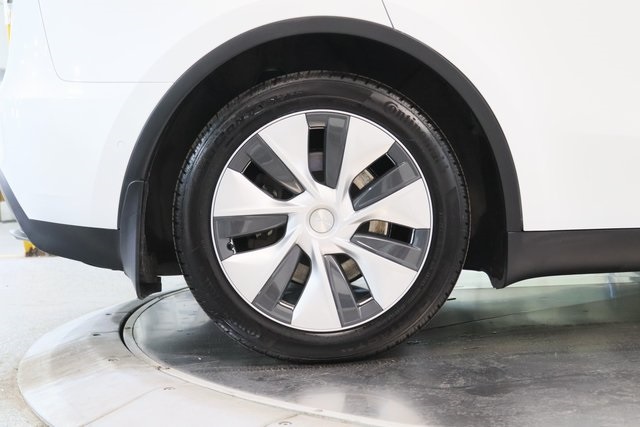 2021 Tesla Model Y Long Range photo 13
