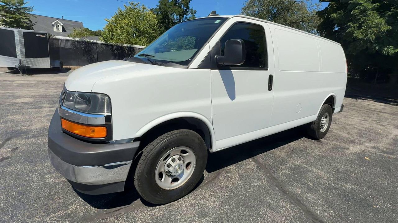 2023 Chevrolet Express Cargo Van photo 4