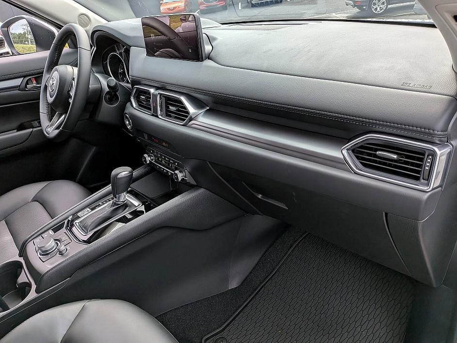 2025 Mazda CX-5 2.5 Select photo 33
