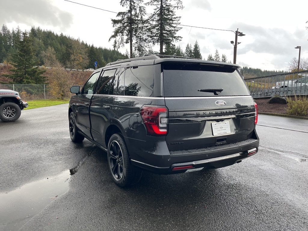 2024 Ford Expedition Limited photo 4