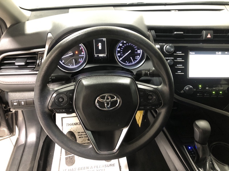 2019 Toyota Camry LE photo 23