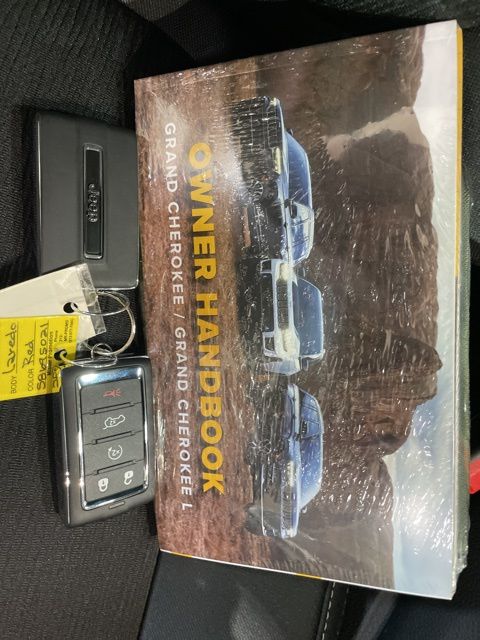2025 Jeep Grand Cherokee Laredo X photo 18