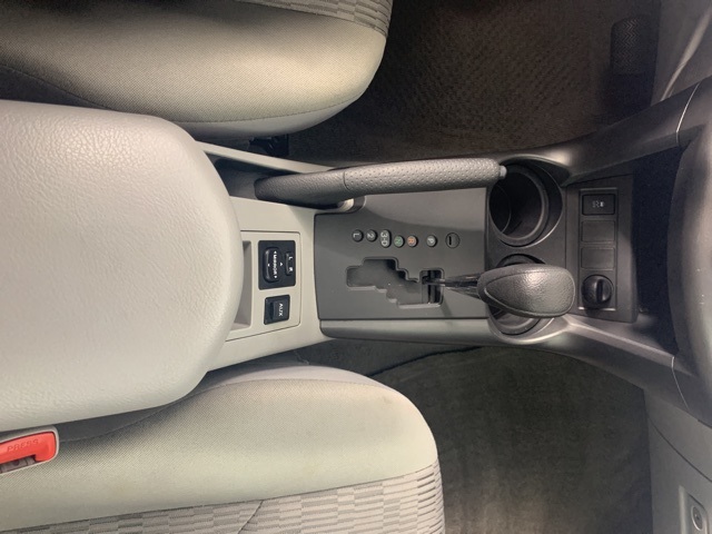 2011 Toyota RAV4 Base photo 16