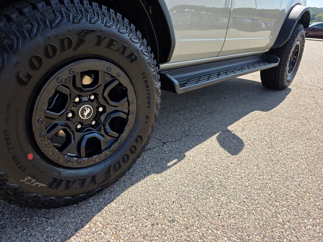 2025 Ford Bronco Outer Banks photo 35