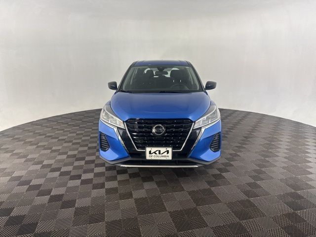 2021 Nissan Kicks S photo 2