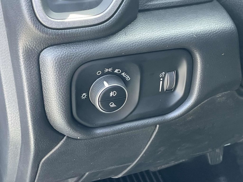 2025 Ram 2500 Tradesman photo 25