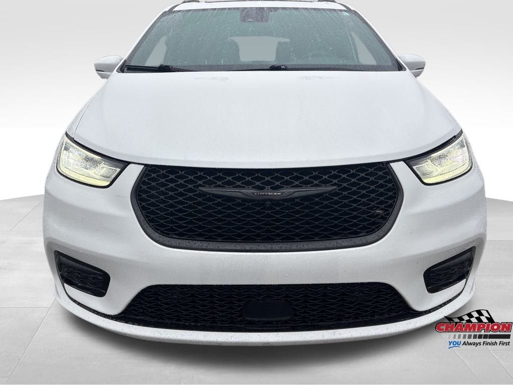 2022 Chrysler Pacifica Limited photo 4