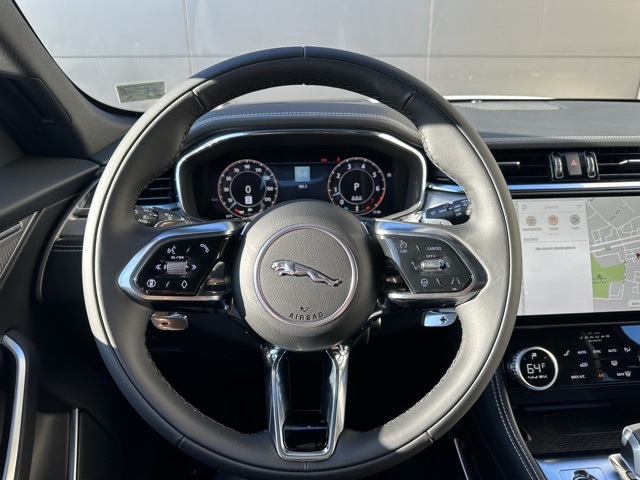 2026 Jaguar F-PACE P250 R-Dynamic S photo 16