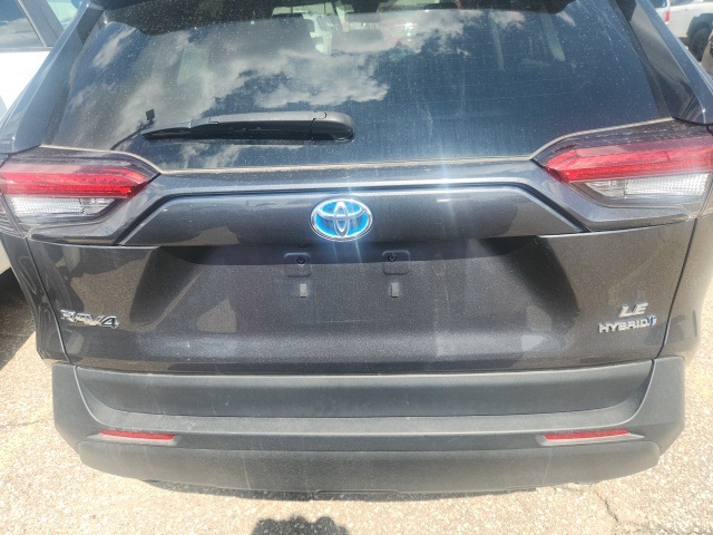 2022 Toyota RAV4 Hybrid LE photo 3