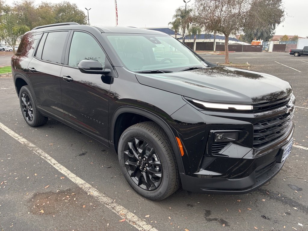 2026 Chevrolet Traverse LT's photo