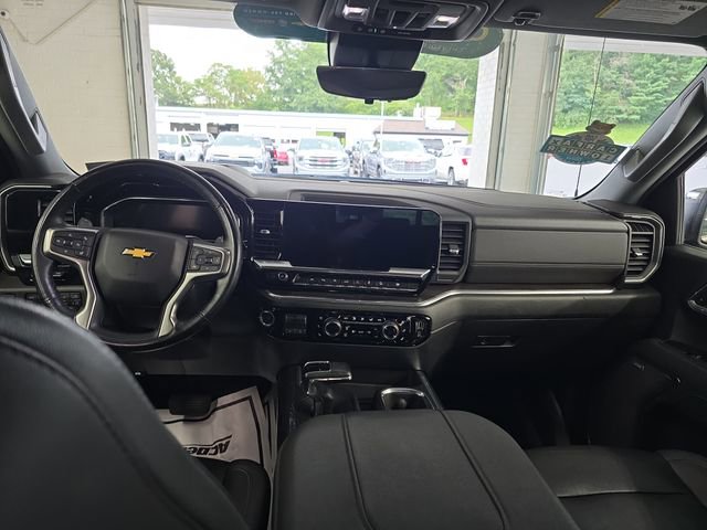 2023 Chevrolet Silverado 1500 LTZ photo 10