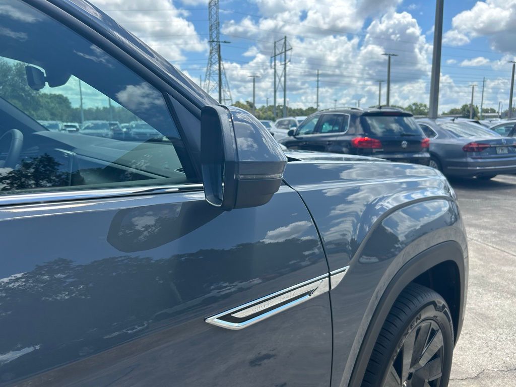 2026 Volkswagen Atlas Cross Sport SE Technology photo 27