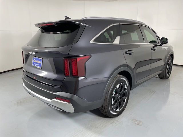2025 Kia Sorento S photo 8