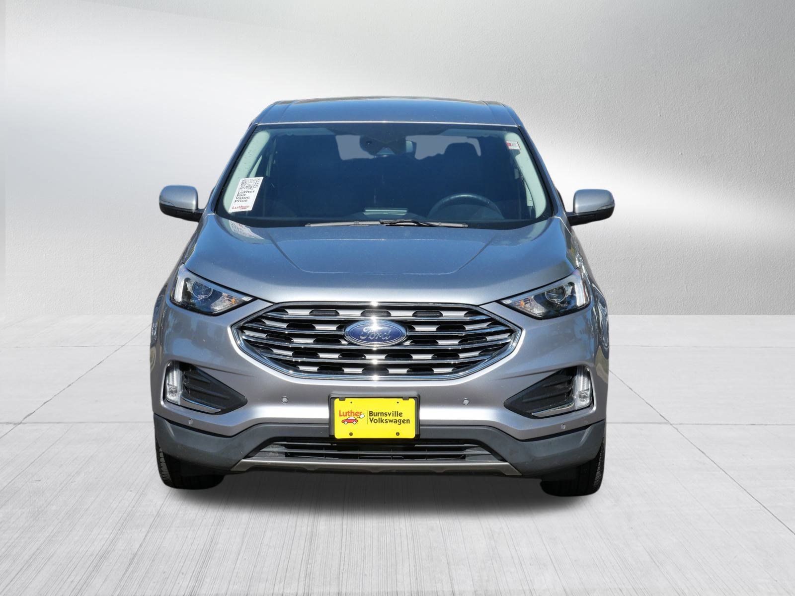2024 Ford Edge Titanium photo 2