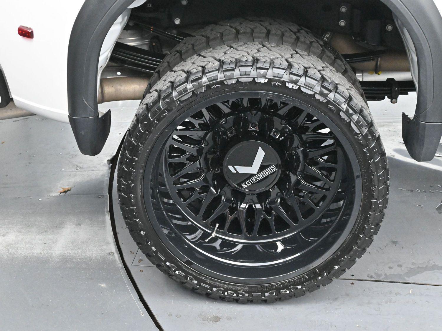 2024 Gmc Sierra HD Denali Ultimate photo 35