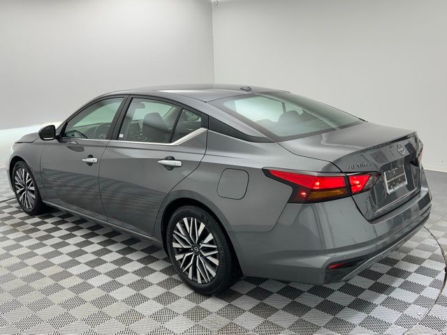 2024 Nissan Altima 2.5 SV photo 6