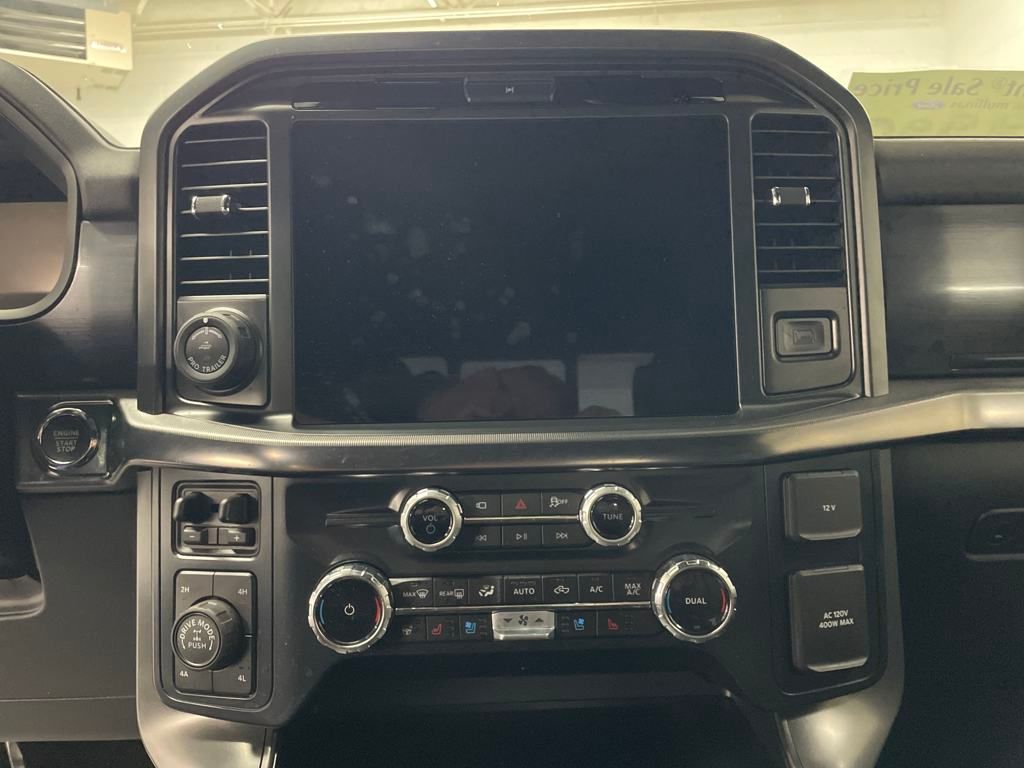 2025 Ford F-150 Lariat photo 17