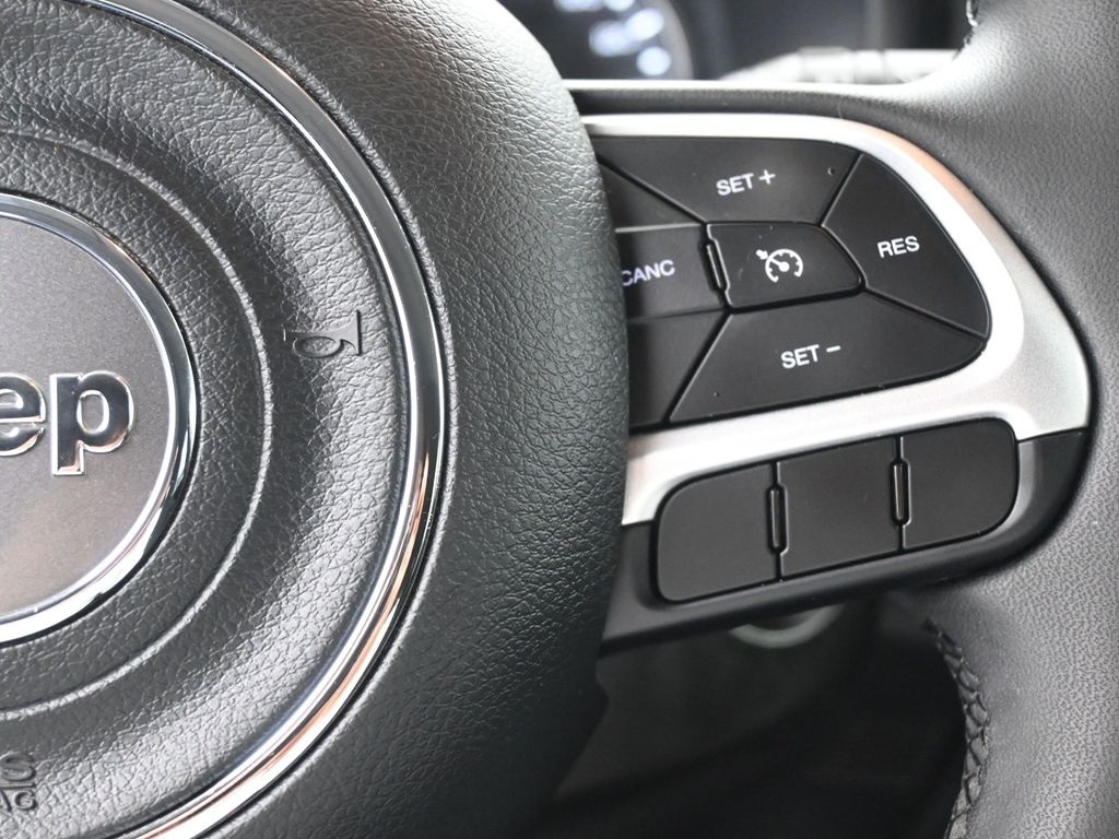 2023 Jeep Renegade Altitude photo 14