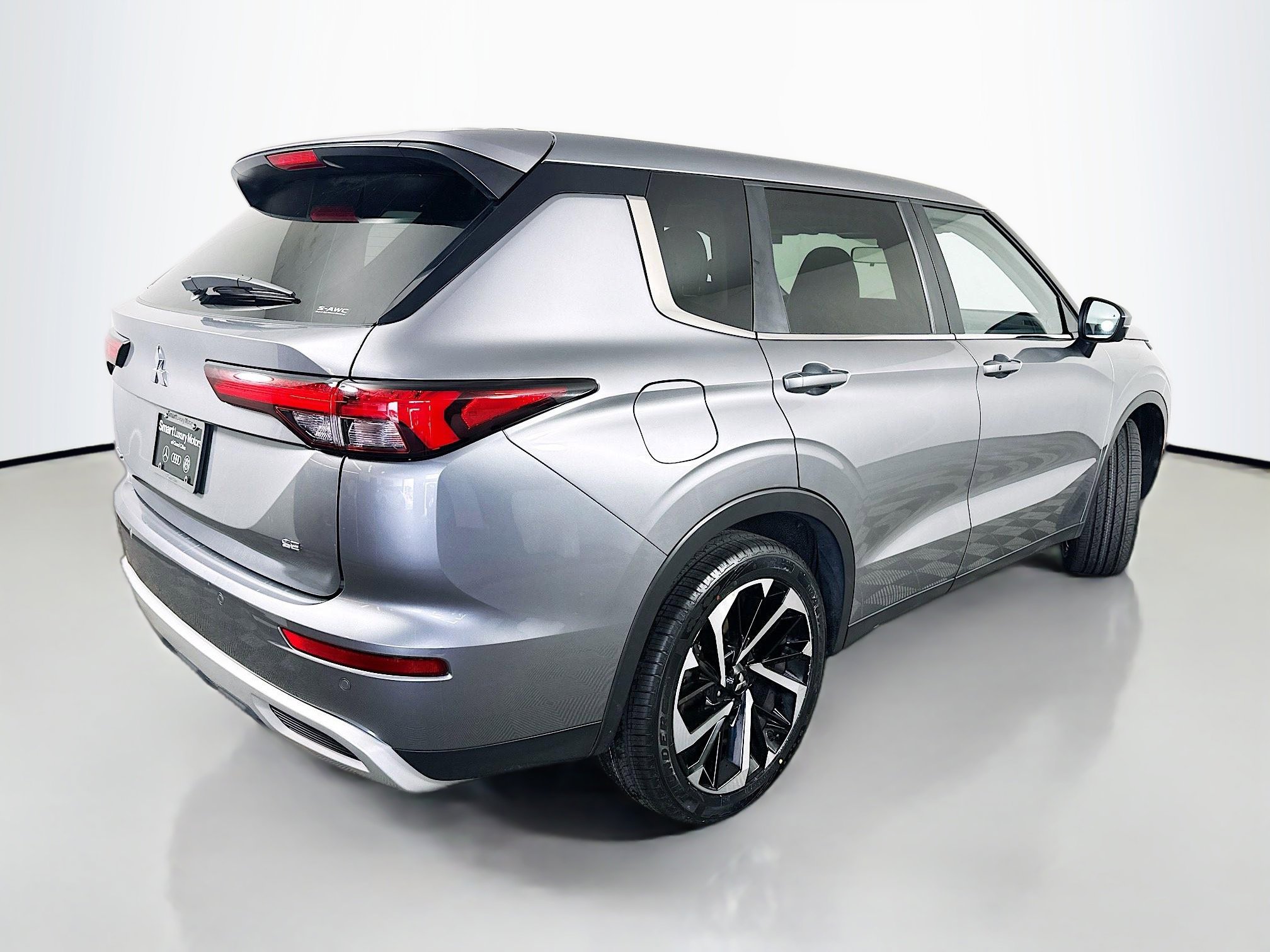 2024 Mitsubishi Outlander SE photo 6