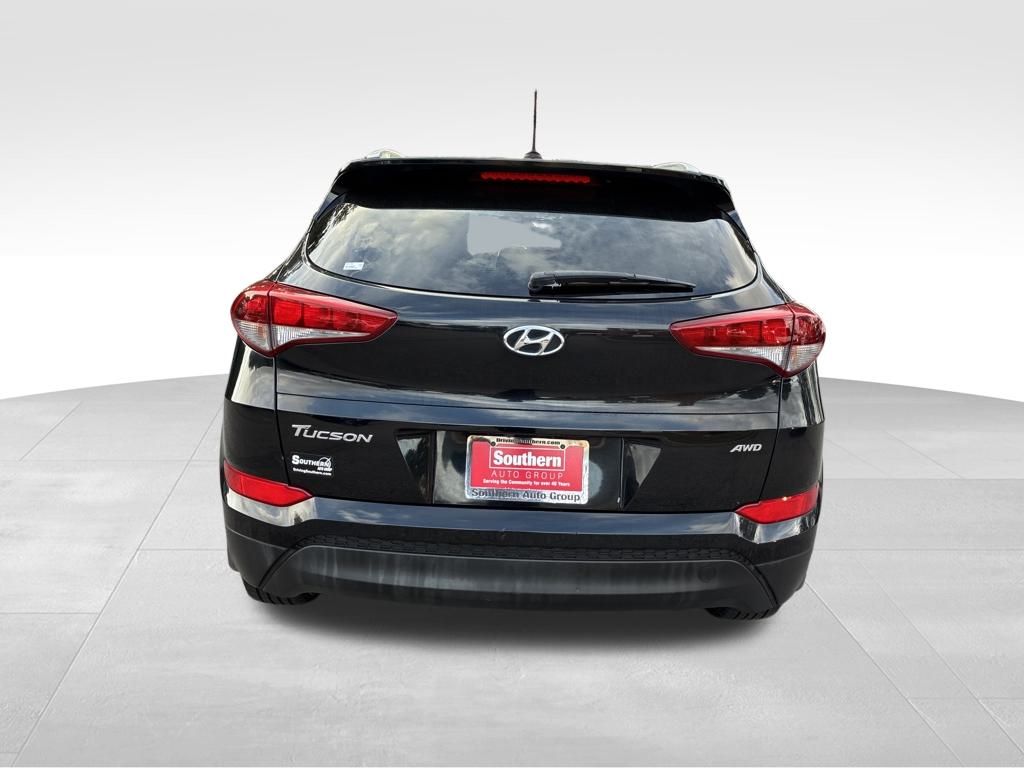 2017 Hyundai Tucson SE photo 3