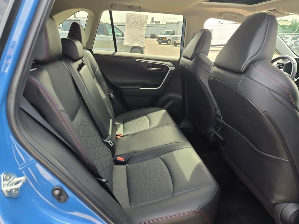 2023 Toyota RAV4 TRD photo 7