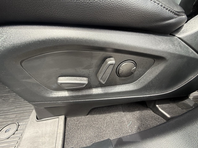 2020 Ford Explorer XLT photo 14