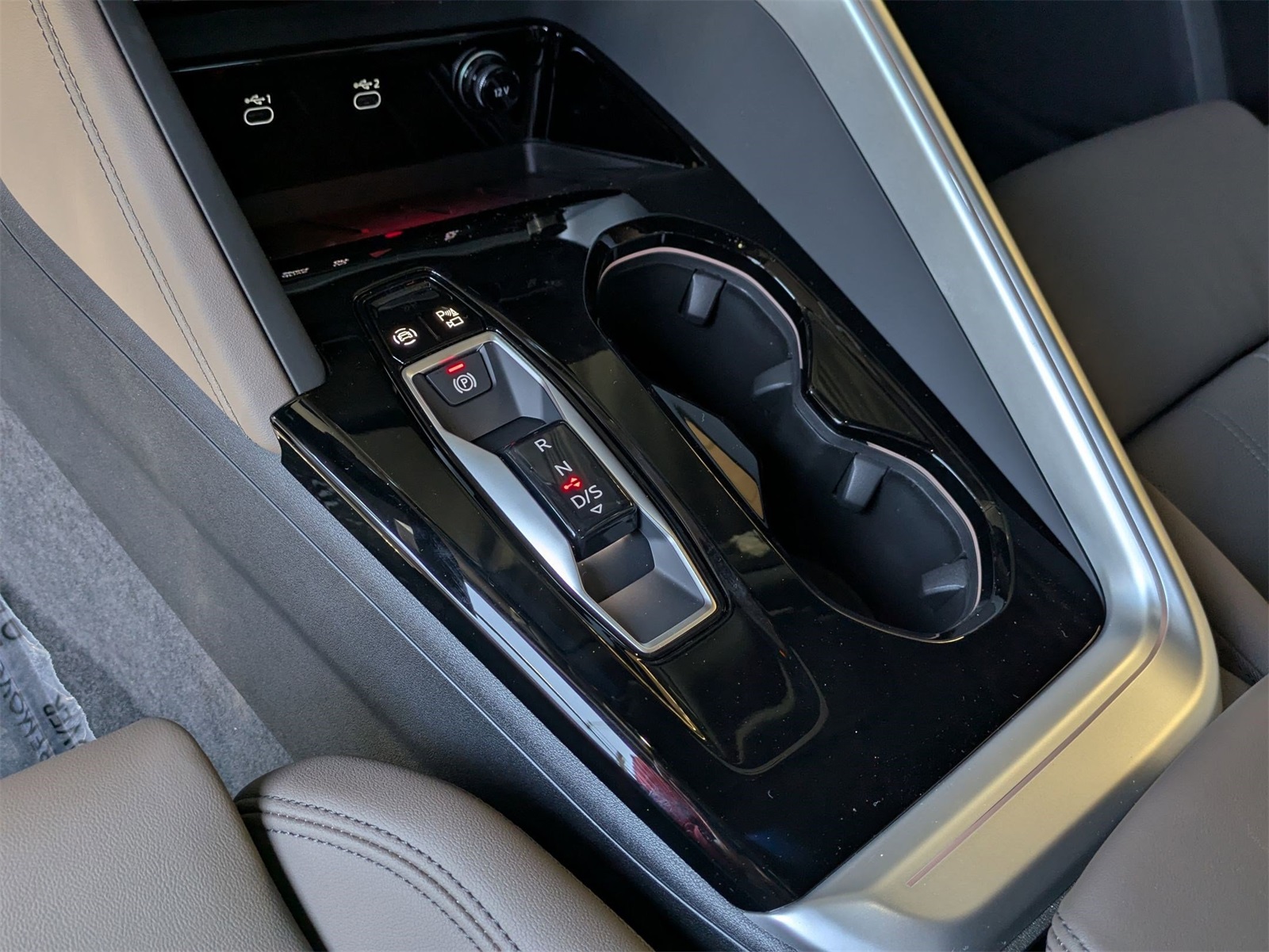 2025 Audi Q5 2.0T Premium Plus photo 6