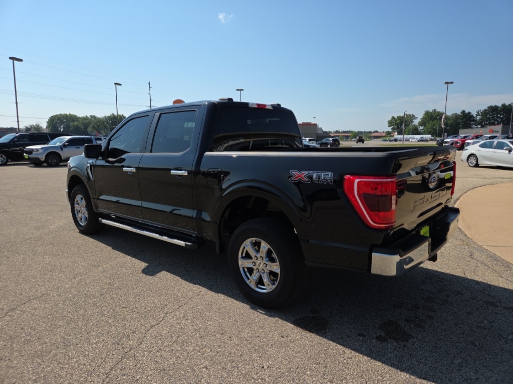2023 Ford F-150 XLT photo 11