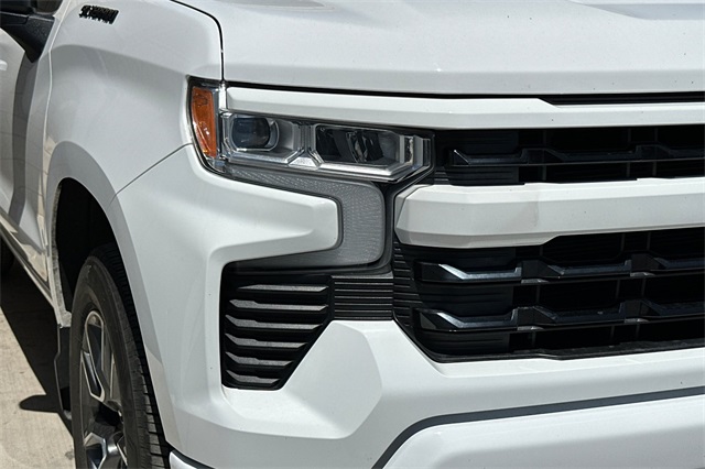 2023 Chevrolet Silverado 1500 RST photo 6
