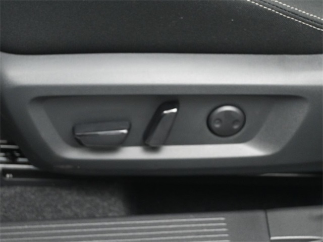2026 Nissan Rogue SV photo 12