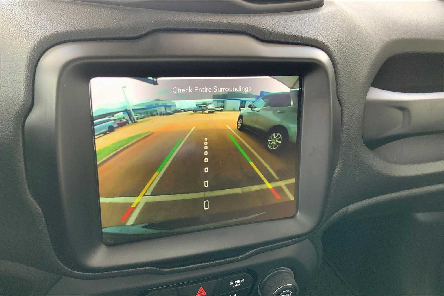 2022 Jeep Renegade Latitude photo 24
