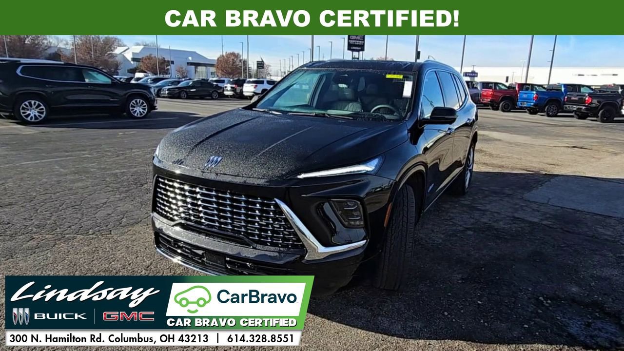 2025 Buick Enclave Avenir photo 3