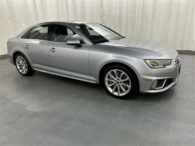 2019 Audi A4 Premium's photo