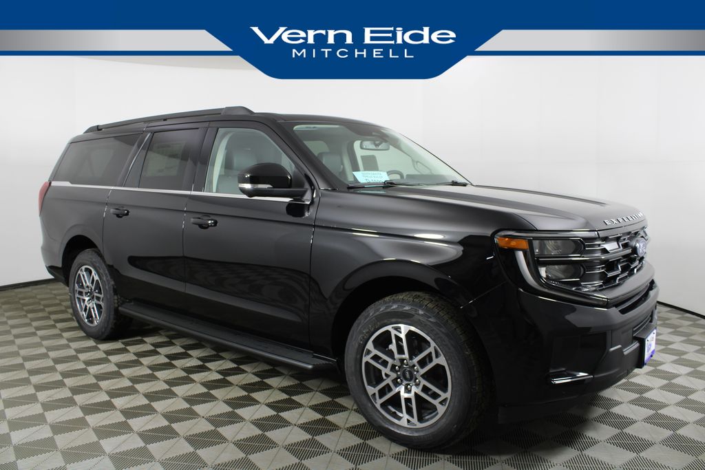 2025 Ford Expedition Active's photo