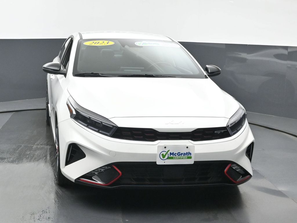 2023 Kia Forte GT photo 2